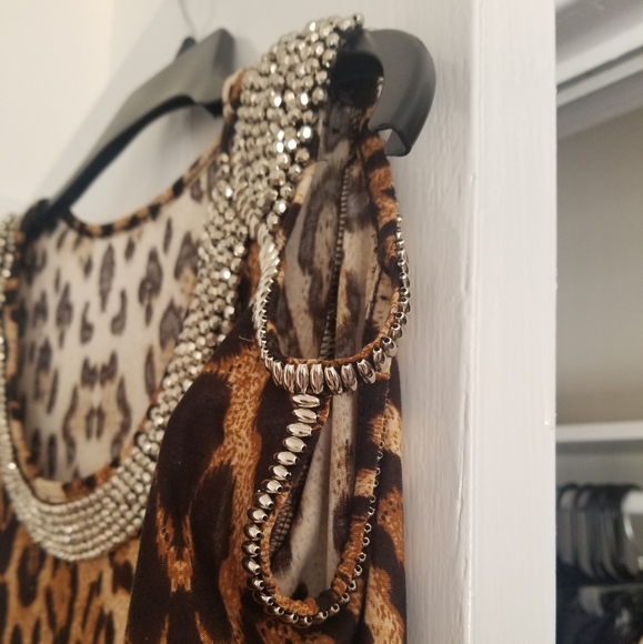 Leopard Print Top - Picture 3 of 4